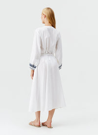 audrey-white-marine-kaftan_model_2025_B