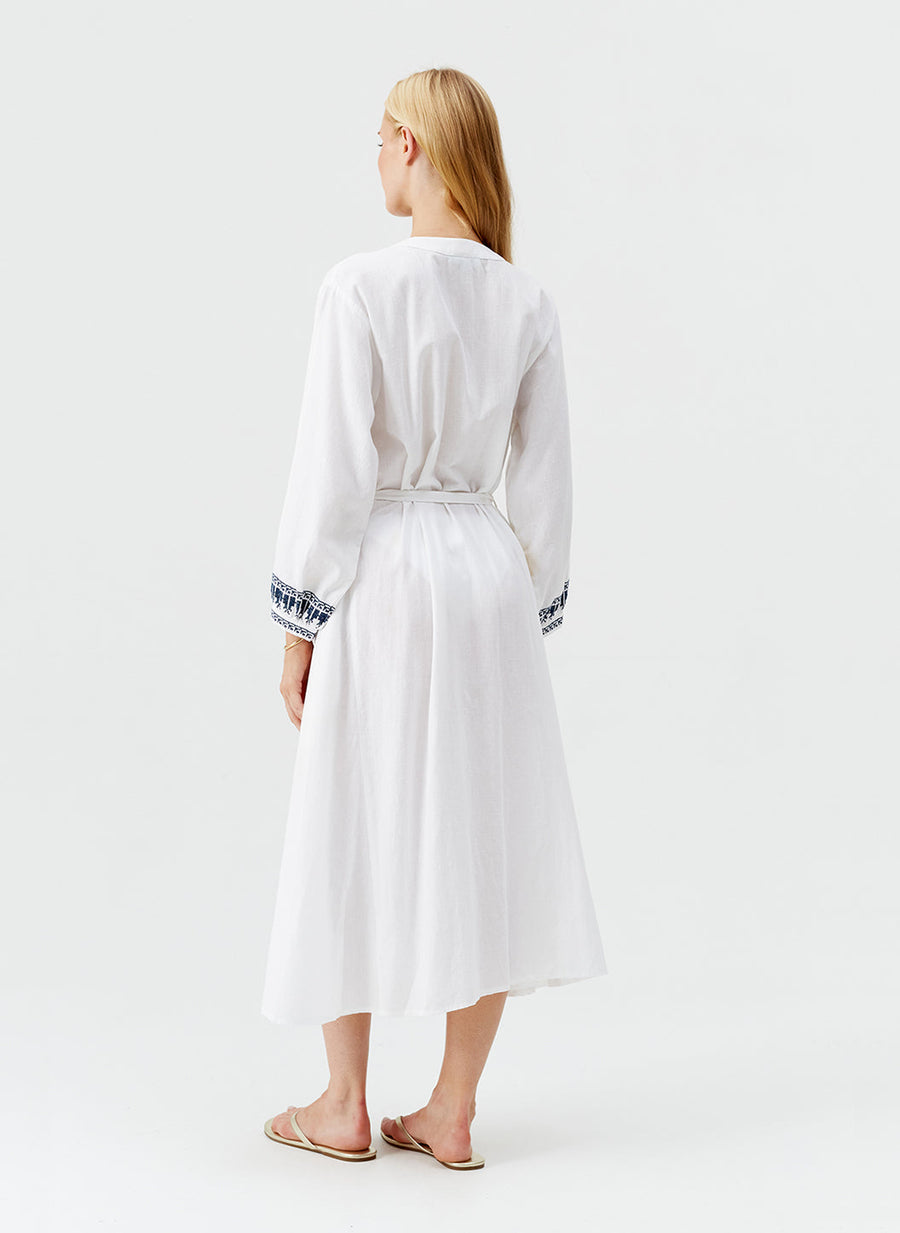 audrey-white-marine-kaftan_model_2025_B