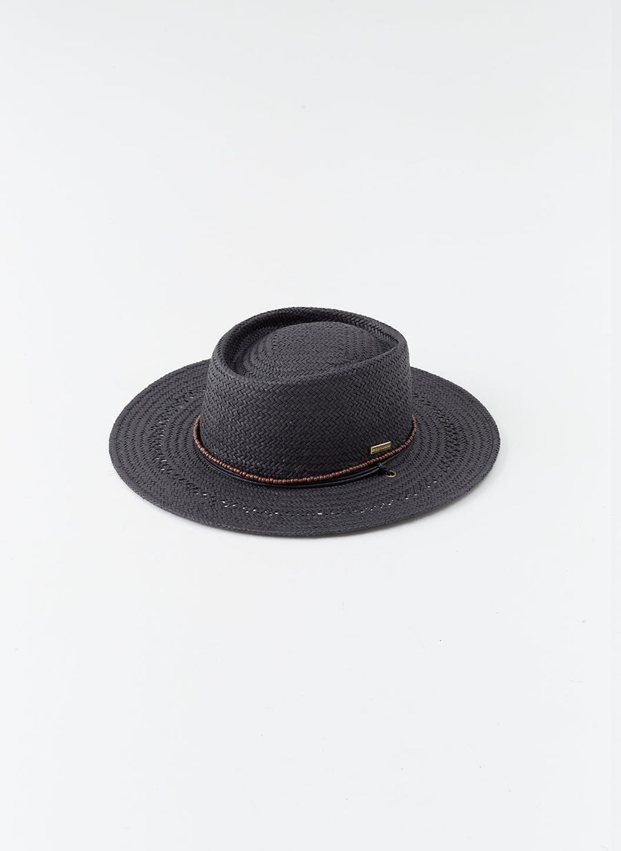 gisele-black-hat_cutouts_2025