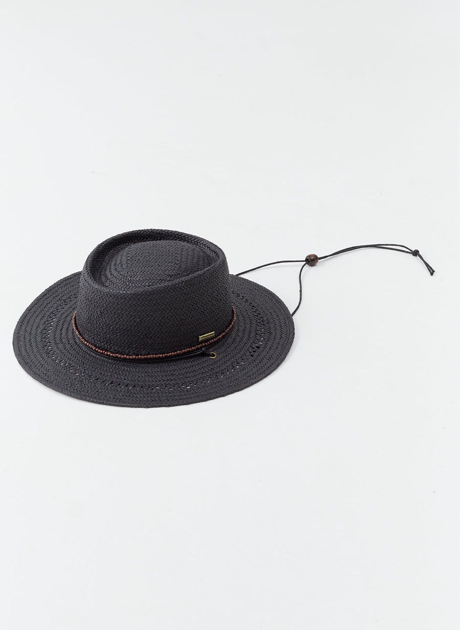 gisele-black-hat_cutouts_2025_2