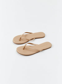 sandals-nude_cutouts_2025