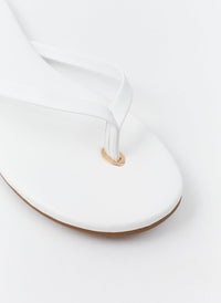 sandals-white_cutouts_2025_3