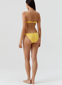 alba-sunflower-bikini_model_2026_B 