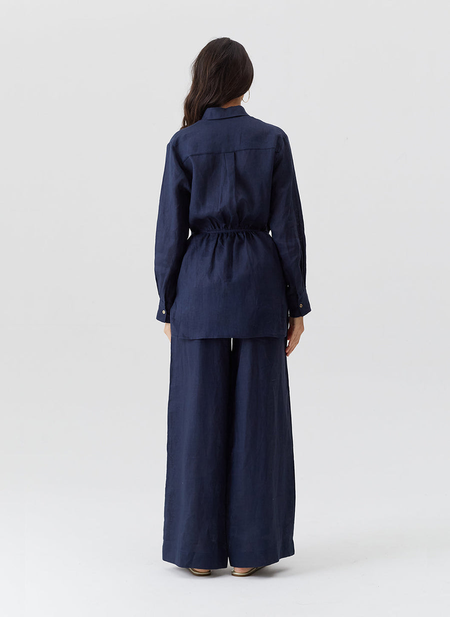 ariel-navy-shirt_model_2026_B 