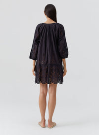 ashley-black-kaftan_model_2026_B 