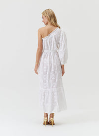 autumn-white-dress_model_2025_B 