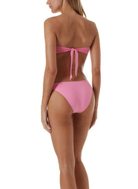 barcelona-bikini-rose-model-2_96f336dc-f6ad-46e9-96c2-ad6b05bb3c58