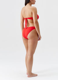 barcelona-red-bikini_curvemodel_2024_B