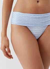 brussels-ripple-bikini-bottom_models_2027_closeup 