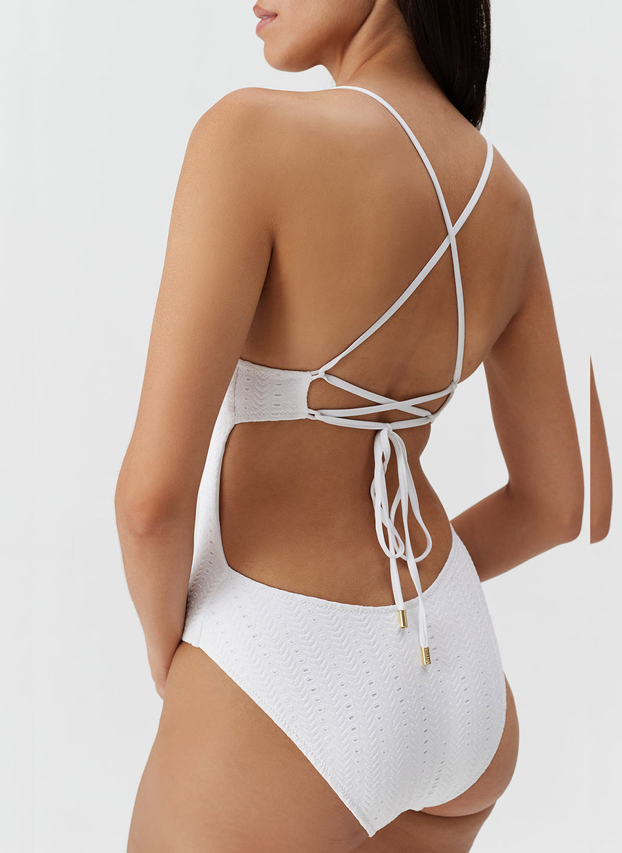 cala-white-arrows-swimsuit_models_2027_closeup 