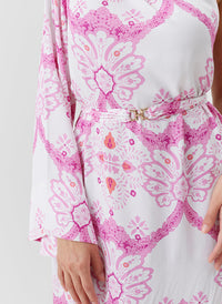 calista-florian-pink-dress_model_2026_closeup_2 