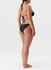 cancun-black-bikini_curvemodel_2024_B