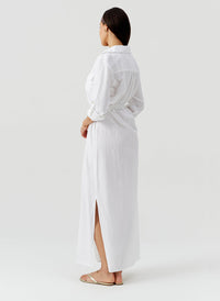 darcy-white-dress_models_2026_B 