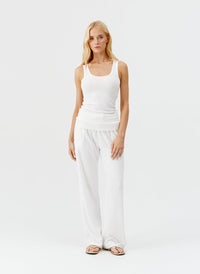 exclusive-cora-white-ribbed-vest-top_model_2025_P 