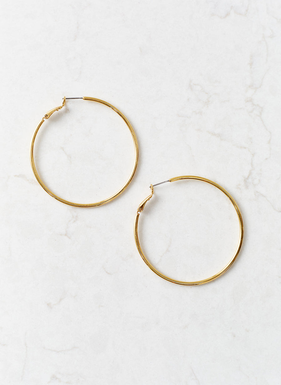 gold-large-hoop-earrings_studio_image 