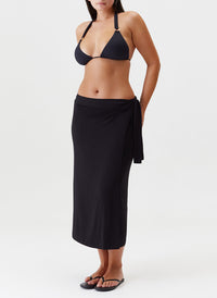 ida-black-skirt_curvemodel_2024_F JPG