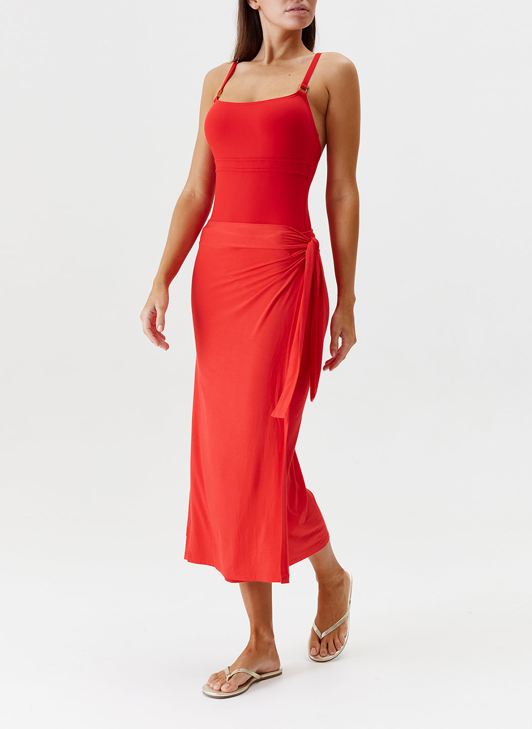 ida red skirt model 2024 F
