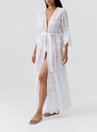 imogen-white-kaftan_models_2026_F 