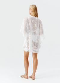 josie-white-kaftan_model_2025_B 