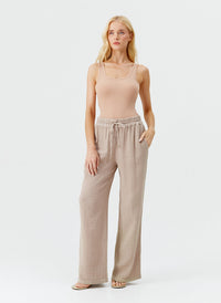 krissy-beige-trousers_model_2025_P 