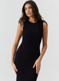 meli-black-dress_model_2026_closeup_2 