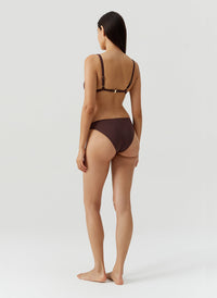 montenegro-brown-ribbed-bikini_models_2026_B 