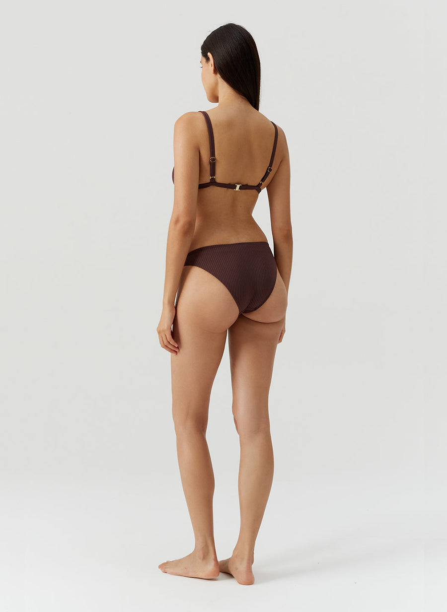 montenegro-brown-ribbed-bikini_models_2026_B 