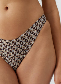 noto-chain-bikini-bottom_closeup 