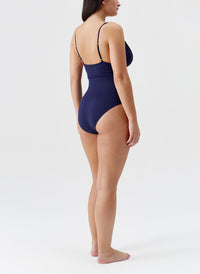 panarea-navy-swimsuit_curvemodel_2024_B