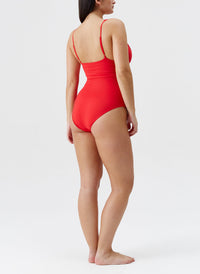 panarea-red-swimsuit_curvemodel_2024_B