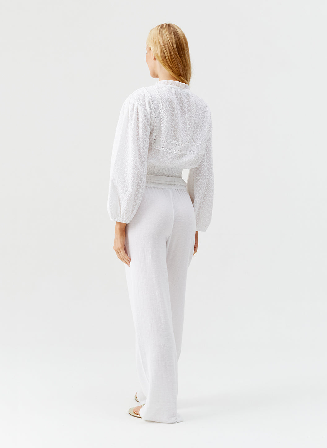【専用】bibiy ANNA PUFF TOP ホワイト BIBIY ANNA PUFF TOP WHITE超 安い