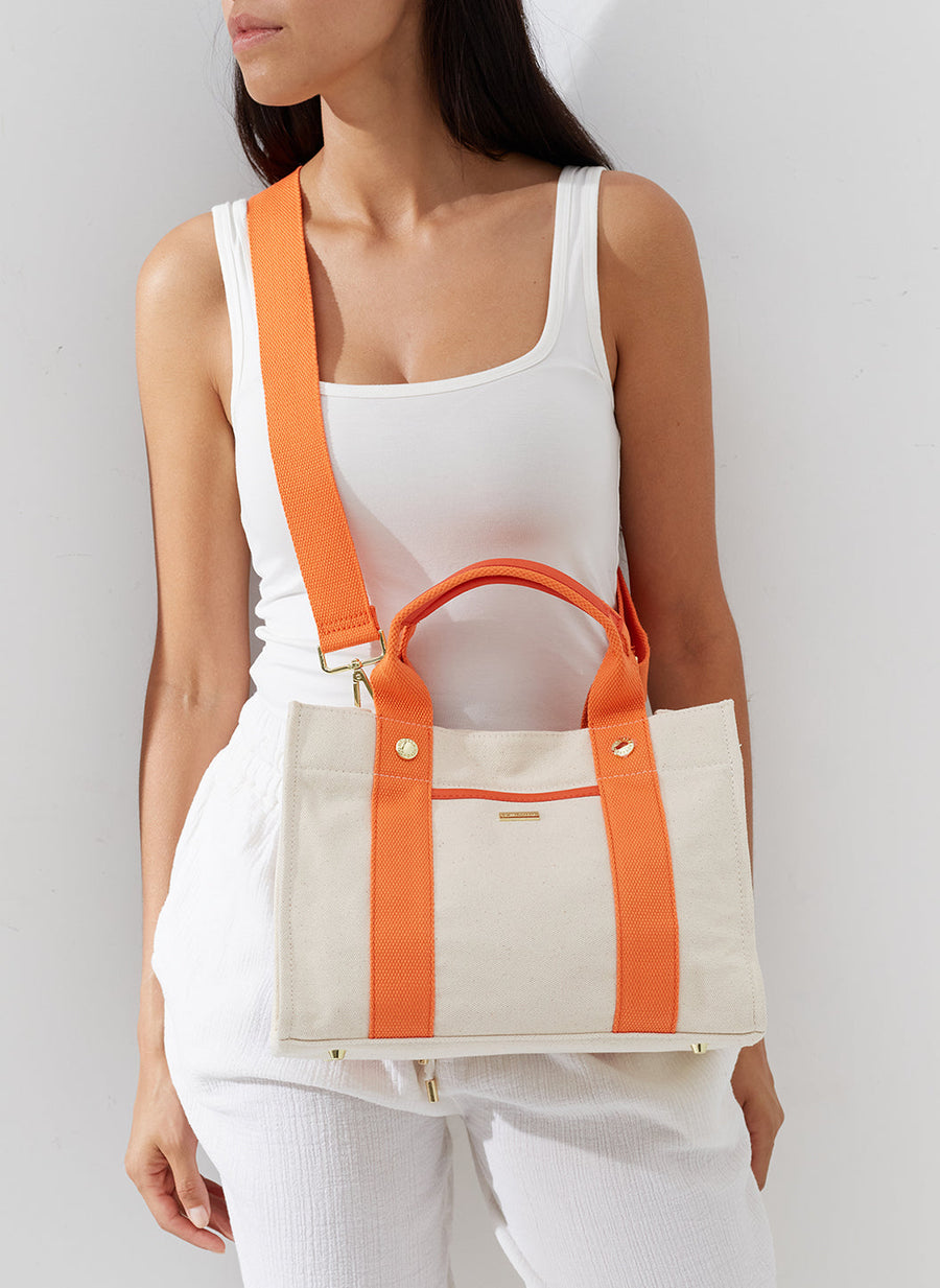rhodes-beige-orange-tote_model 