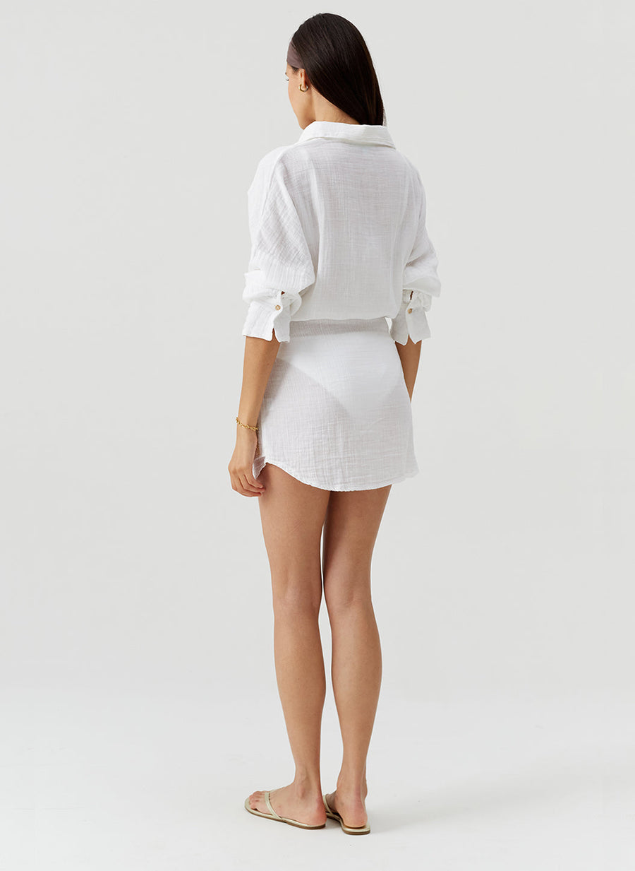 sara-white-dress_models_2026_B 