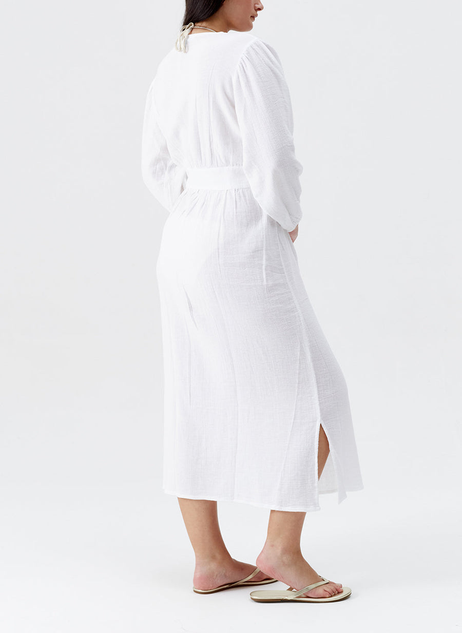 siobhan-white-dress_curvemodel_2024_B