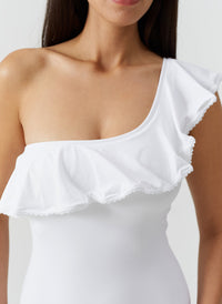 tennessee-white-swimsuit_closeup 