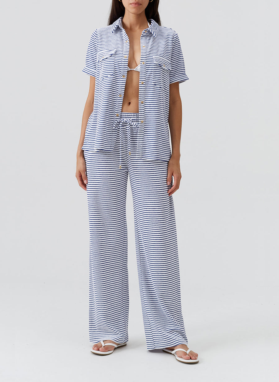 tori-navy-stripe-shirt_model_2026_F 