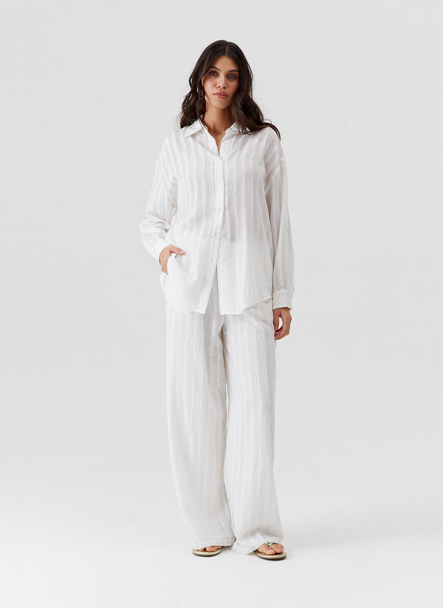 trisha-white-trousers_model_2026_F2 