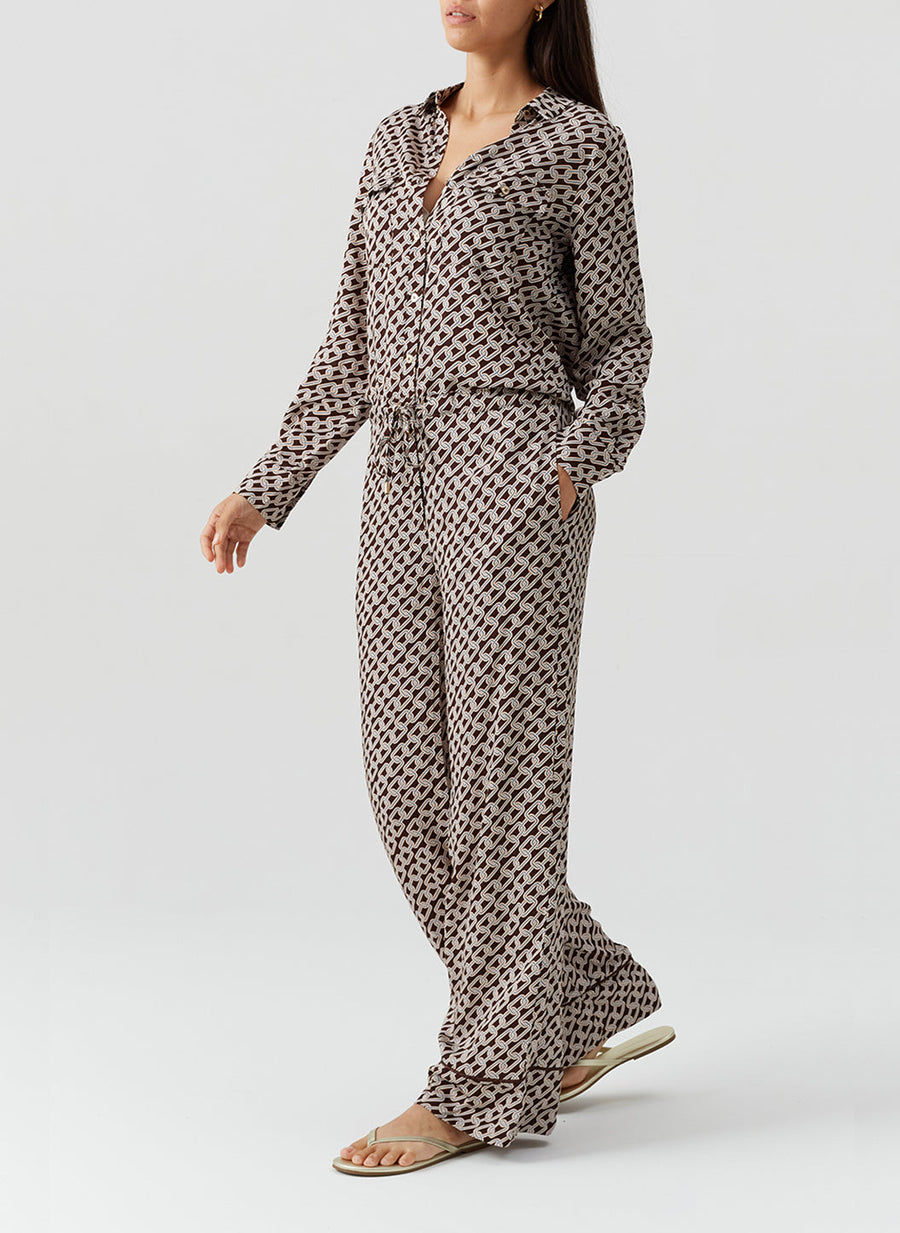 una-chain-jumpsuit_models_2026_F2 